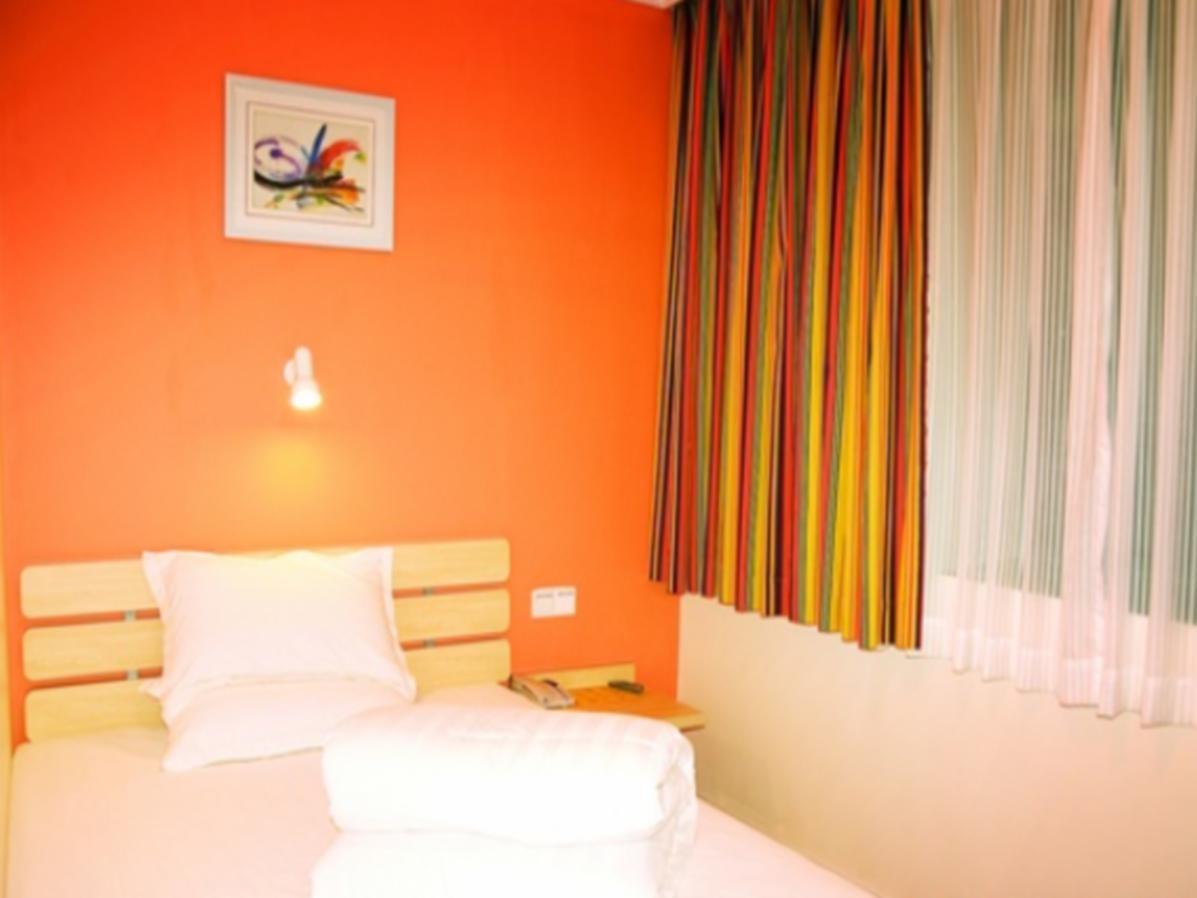 7 Days Inn Guangzhou Jiangnanxi Metro Branch Exterior photo